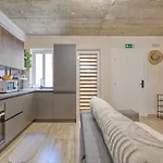 Michael's - 2 Bedroom By Solea Homes *
