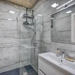 Michael's - 2 Bedroom By Solea Homes 슬리에마