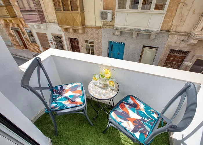 Michael's - 2 Bedroom By Solea Homes Apartment Sliema