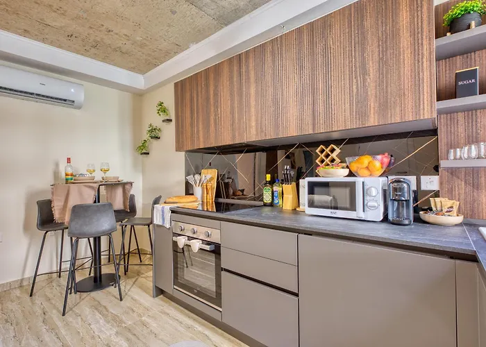 Michael's - 2 Bedroom By Solea Homes 斯利马