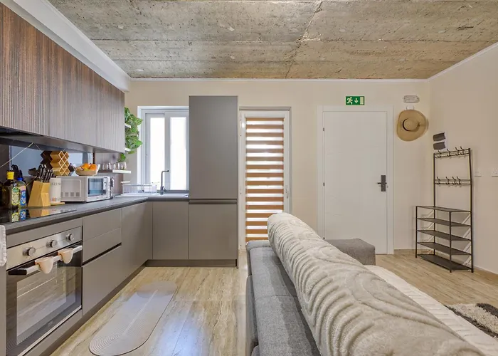 Michael's - 2 Bedroom By Solea Homes *