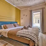 Michael's - 2 Bedroom By Solea Homes סליאמה