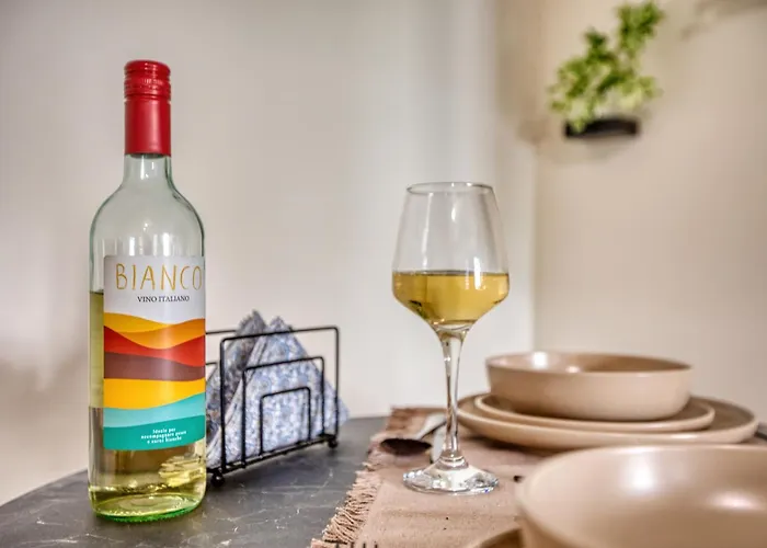 Michael's - 2 Bedroom By Solea Homes *